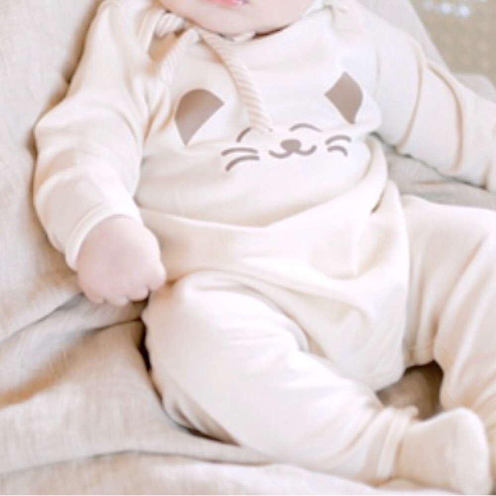 Happy Prince- Romper. Crème Color-100% Organic cotton. Made in Korea, imported.